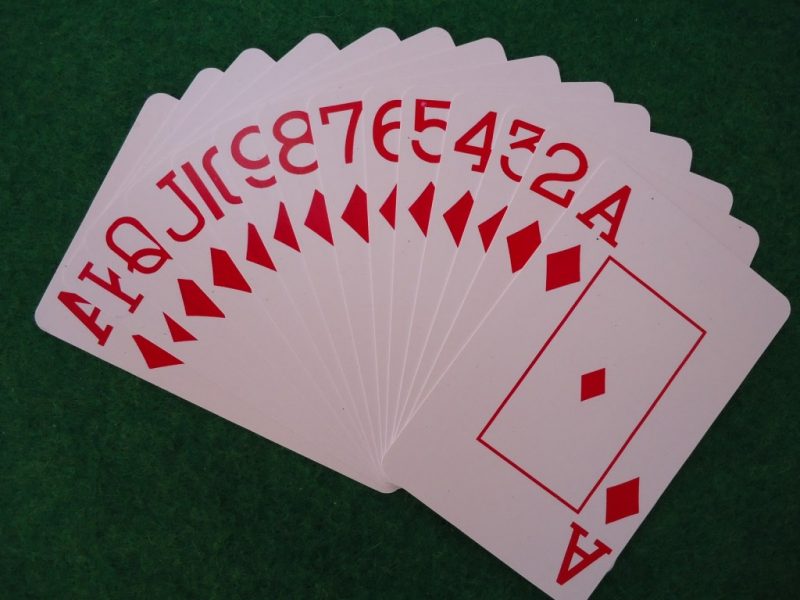 jogo de cartas para jogar com amigos online